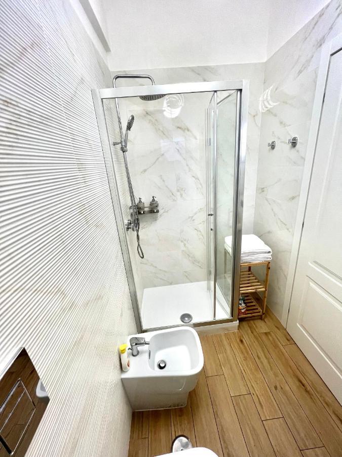 Rooms Lungomare 克罗托内 外观 照片